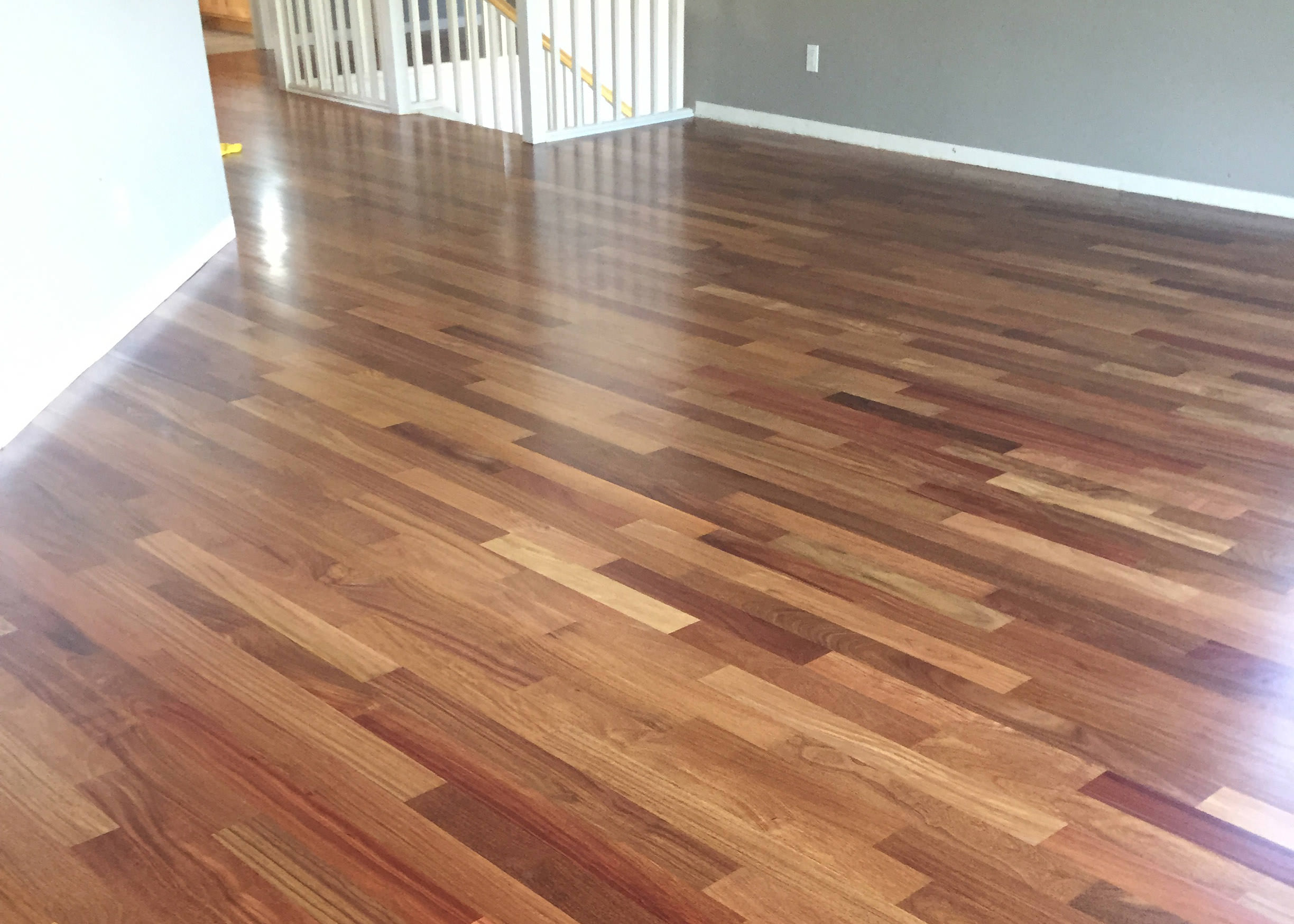 Cumaru hardwood throughout rooms in Kula Maui